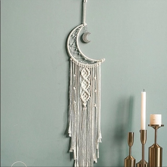 Trendy Moon Shaped Tassel Wall Decor - Picture 2 of 4